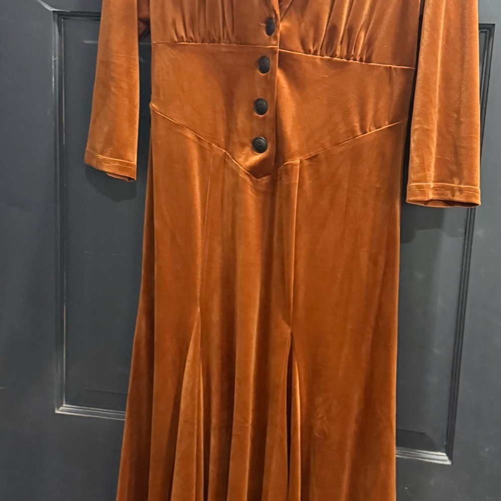 Elegant Brown Button-Up Dress
